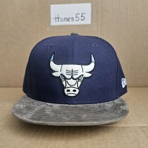 New Era Chicago Bulls Snapback Cap (Navy Blue & Gray)
